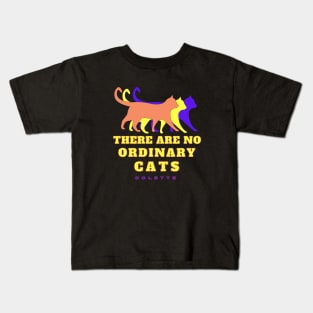 Cat art and Colette quote: There are no Ordinary Cats Kids T-Shirt